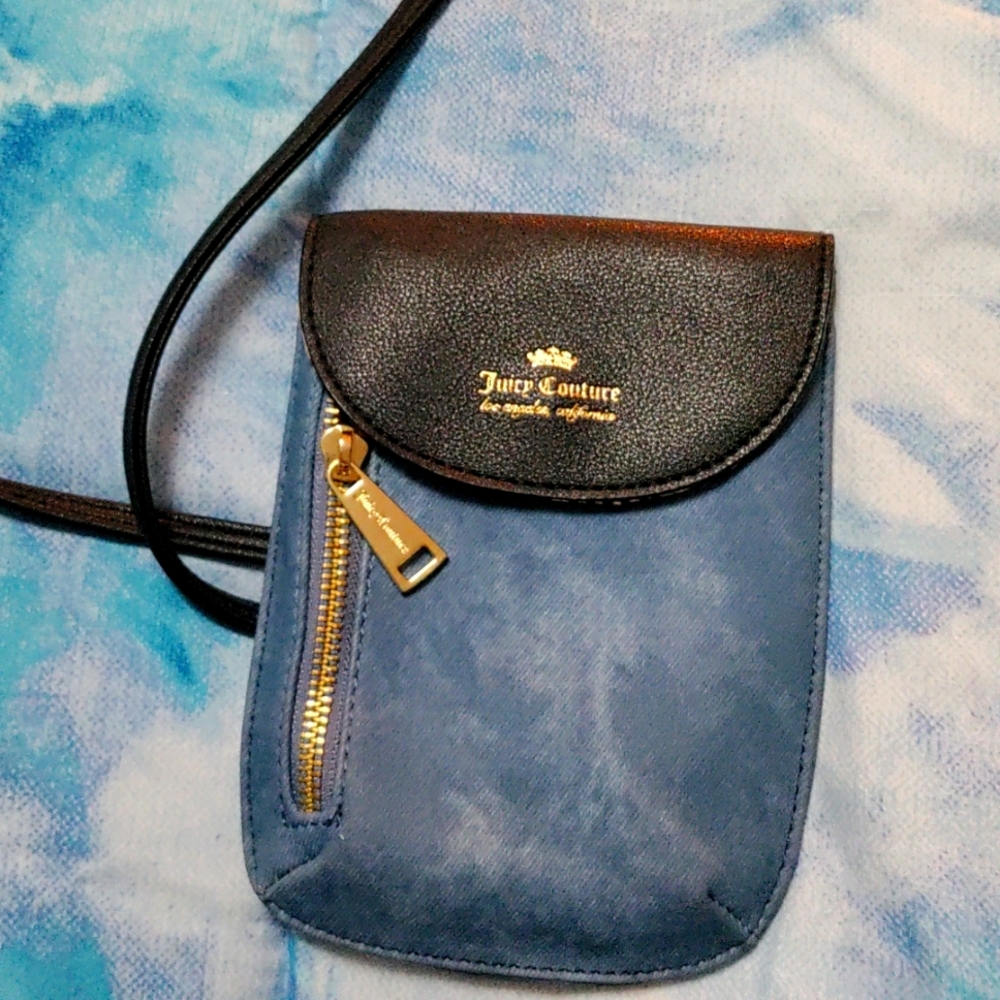 Juicy Couture small chain crossbody bag